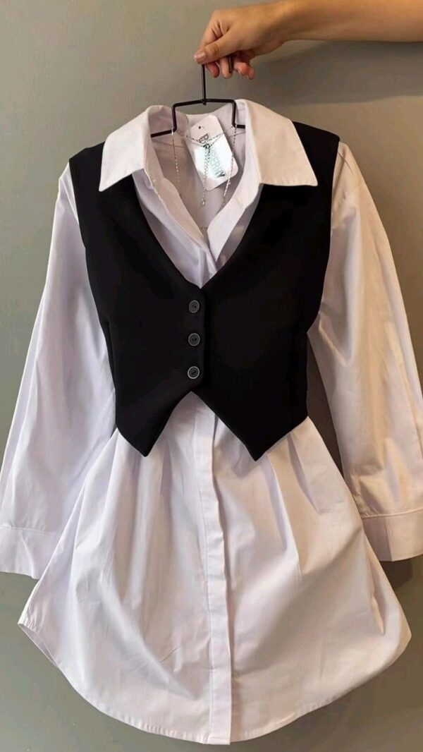 Camisa con Chaleco Elegante
