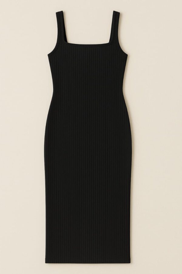 Vestido de satín negro
